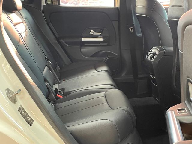 2021 Mercedes-Benz GLA GLA 250 SUV - 22933258 - 24