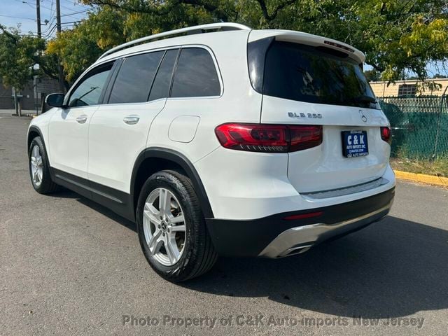 2021 Mercedes-Benz GLB 3-RD ROW SEAT! PREMIUM PKG! KEY-LESS GO! PANO ROOF! HTD STEERIG - 23089176 - 13