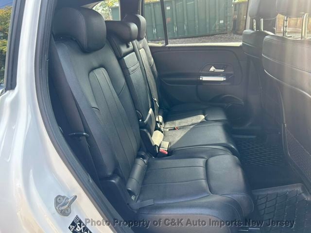 2021 Mercedes-Benz GLB 3-RD ROW SEAT! PREMIUM PKG! KEY-LESS GO! PANO ROOF! HTD STEERIG - 23089176 - 36