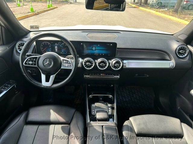 2021 Mercedes-Benz GLB 3-RD ROW SEAT! PREMIUM PKG! KEY-LESS GO! PANO ROOF! HTD STEERIG - 23089176 - 40