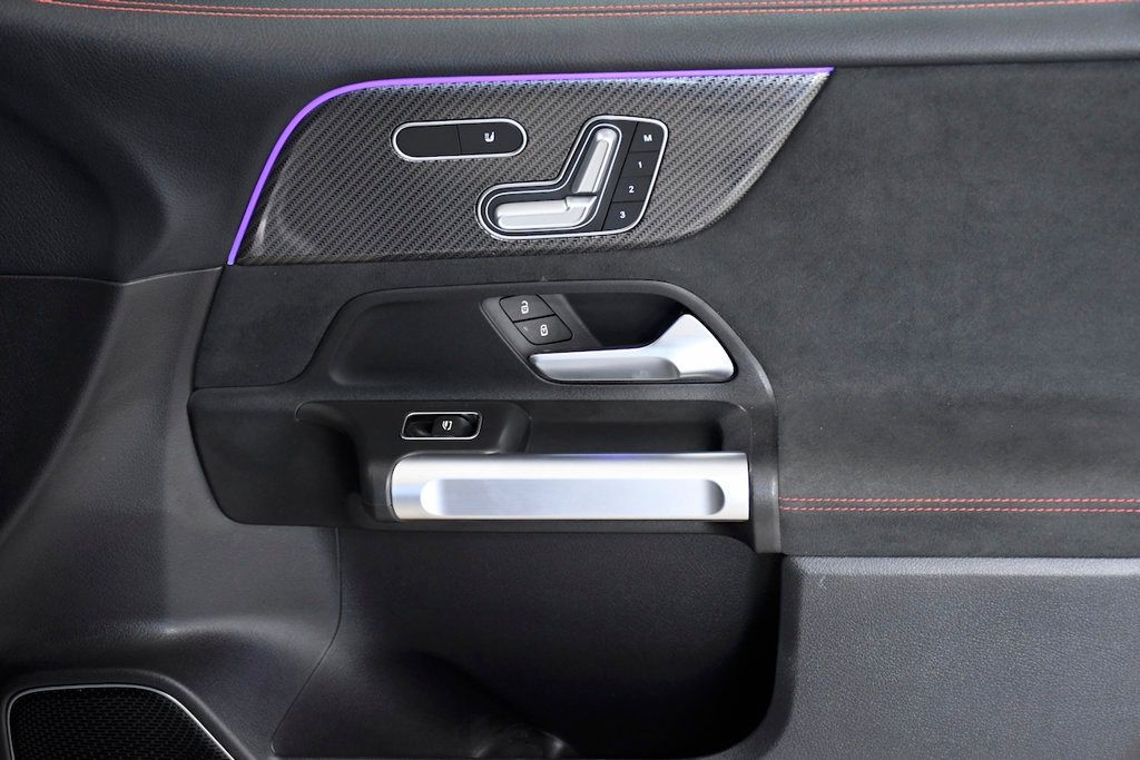 2021 Mercedes-Benz GLB AMG GLB 35 4MATIC SUV - 22822066 - 17