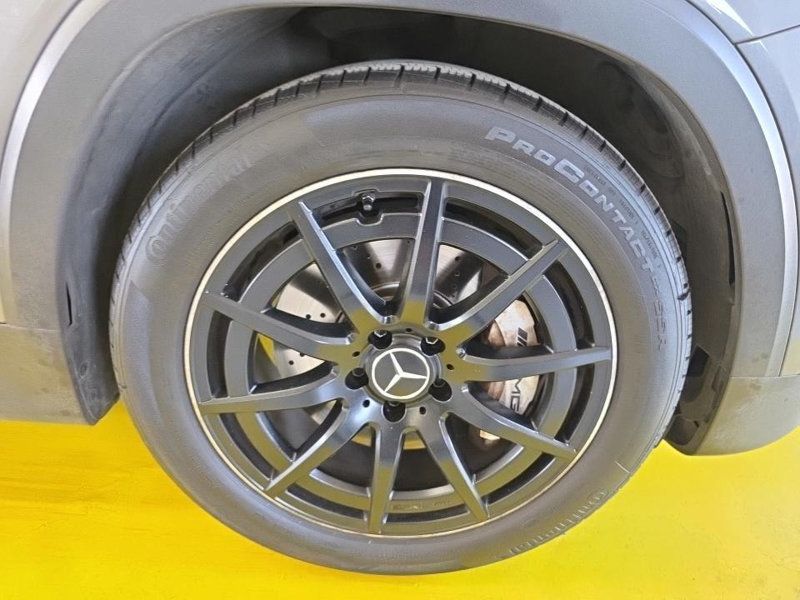 2021 Mercedes-Benz GLB AMG GLB 35 4MATIC SUV - 23075343 - 15