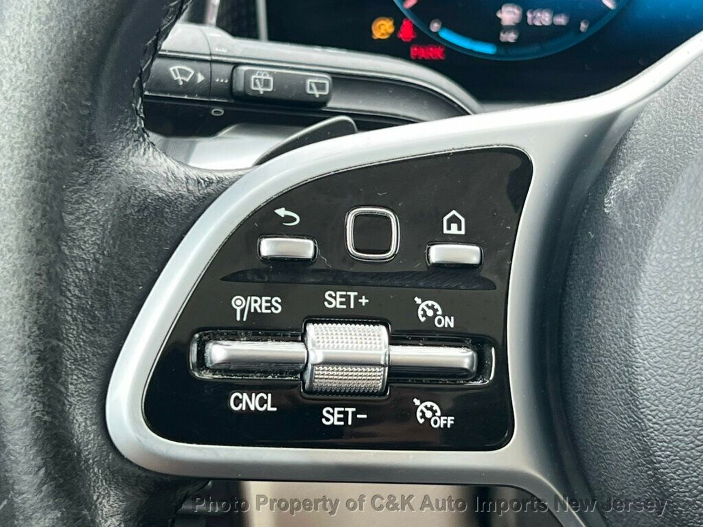 2021 Mercedes Benz GLB 250 4MATIC photo 17