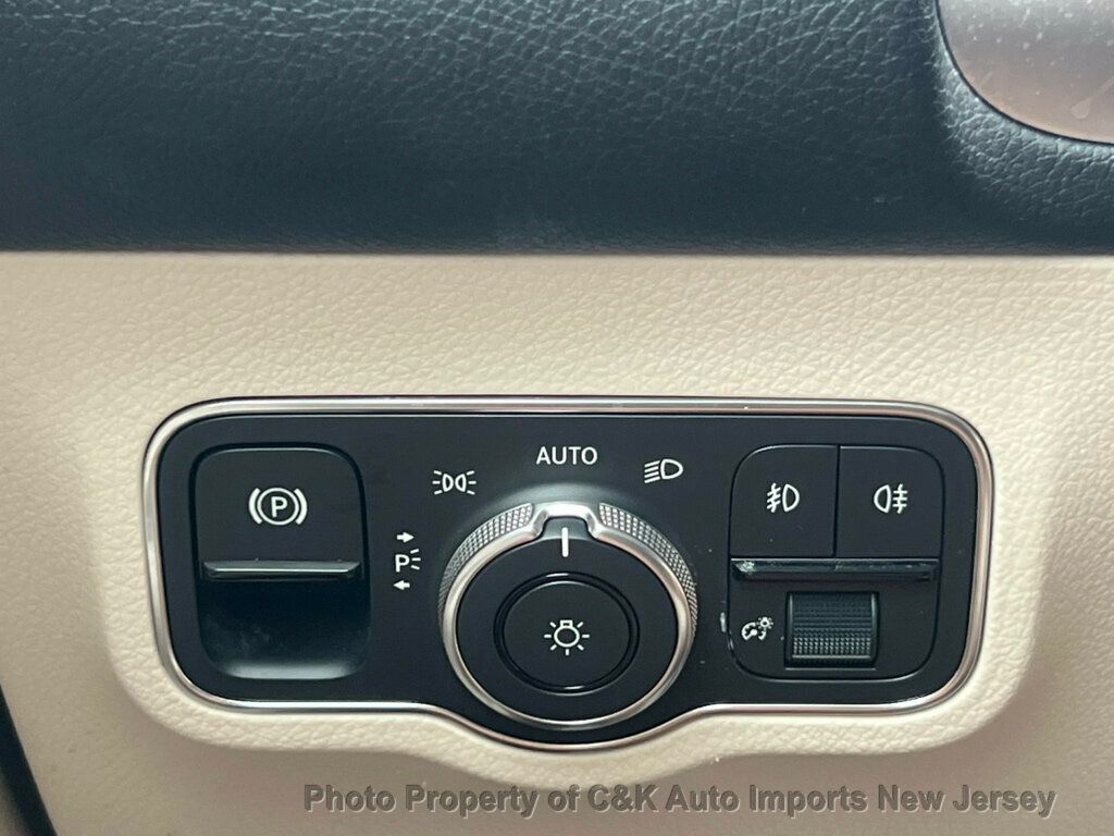 2021 Mercedes Benz GLB 250 4MATIC photo 18