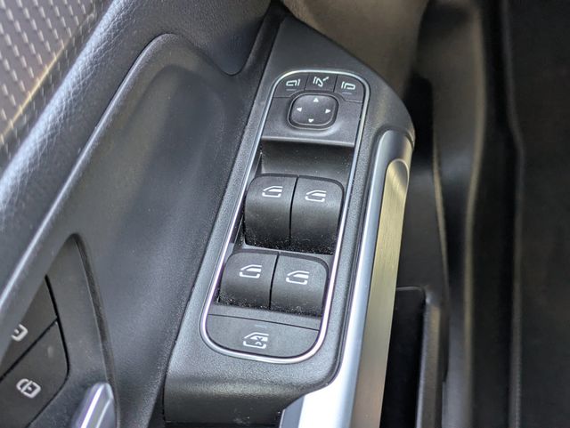2021 Mercedes-Benz GLB GLB 250 4MATIC SUV - 23017174 - 24