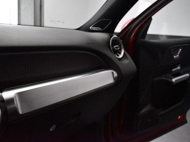 2021 Mercedes-Benz GLB GLB 250 4MATIC SUV - 22993845 - 10