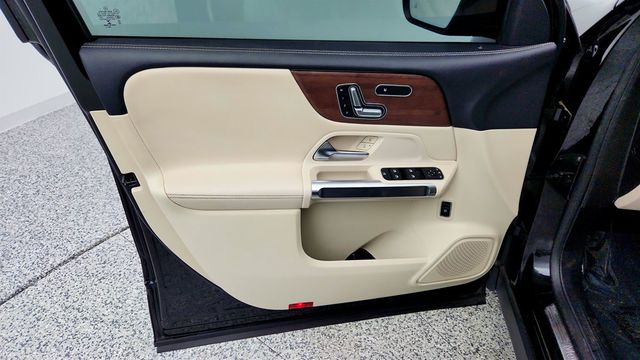 2021 Mercedes-Benz GLB GLB 250 4MATIC SUV with Premium Package, Panorama Roof & 3rd Row - 22974016 - 10