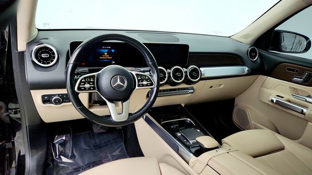 2021 Mercedes-Benz GLB GLB 250 4MATIC SUV with Premium Package, Panorama Roof & 3rd Row - 22974016 - 11