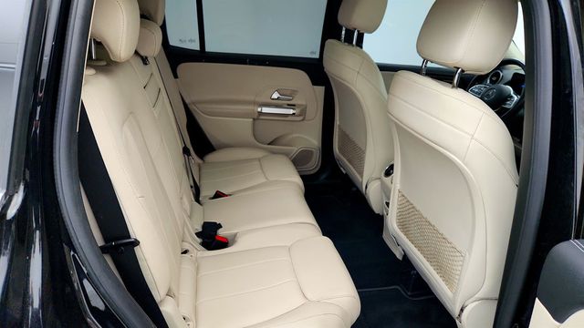 2021 Mercedes-Benz GLB GLB 250 4MATIC SUV with Premium Package, Panorama Roof & 3rd Row - 22974016 - 22