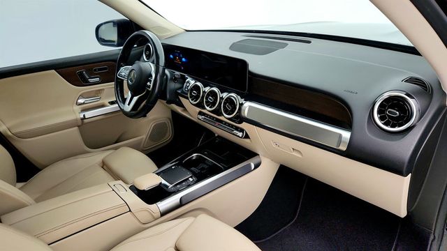 2021 Mercedes-Benz GLB GLB 250 4MATIC SUV with Premium Package, Panorama Roof & 3rd Row - 22974016 - 24