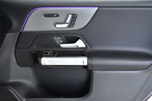 2021 Mercedes-Benz GLB GLB 250 SUV - 22950723 - 17