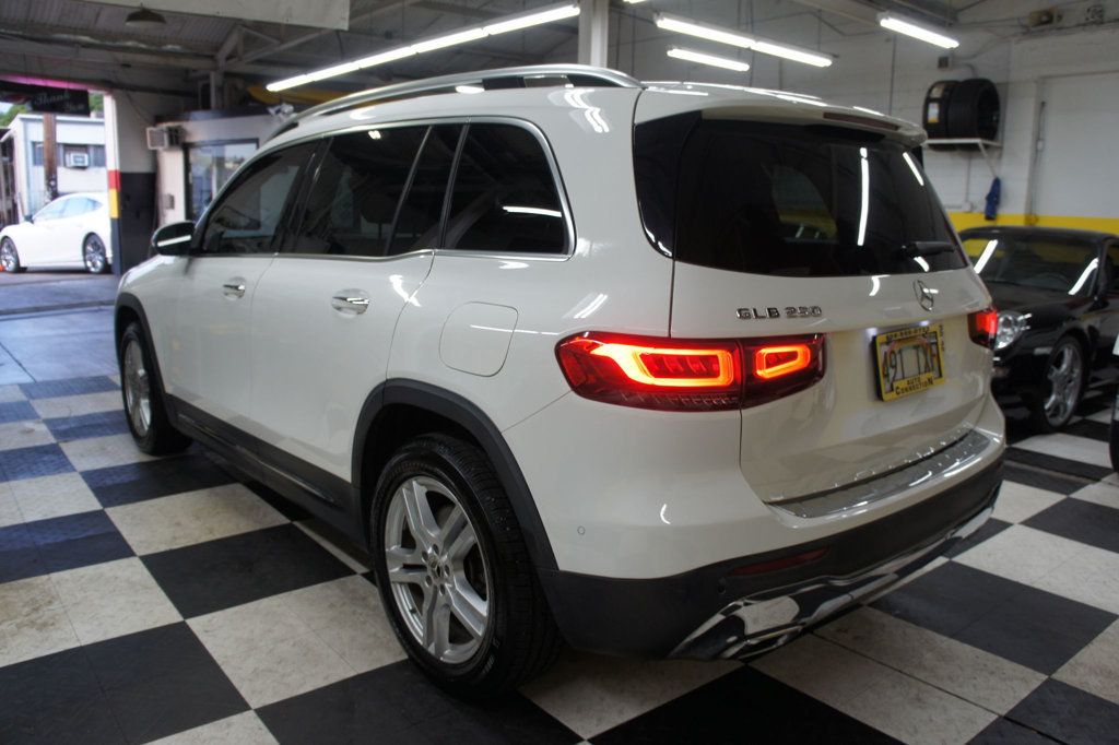2021 Mercedes-Benz GLB Premium Package, Great Shape! - 23057038 - 37