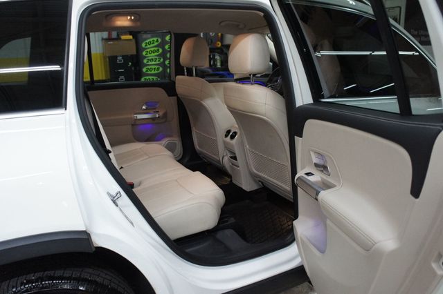 2021 Mercedes-Benz GLB Premium Package, Great Shape! - 23057038 - 43