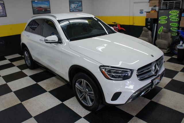 2021 Mercedes-Benz GLC 1-Owner, Premium Package - 22945610 - 11