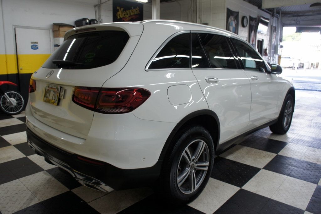2021 Mercedes-Benz GLC 1-Owner, Premium Package - 22945610 - 17