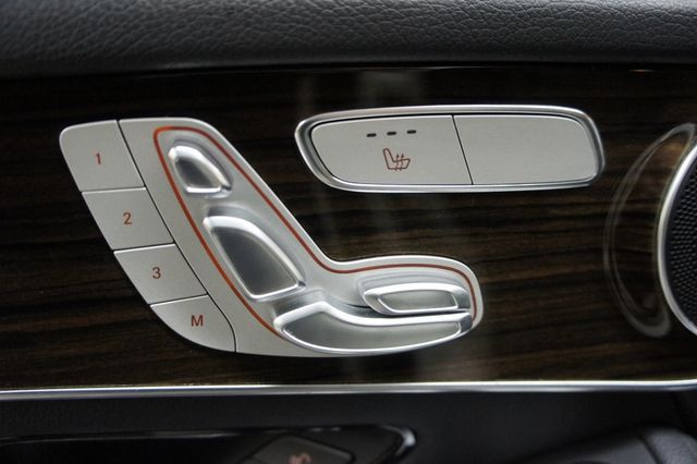 2021 Mercedes-Benz GLC 1-Owner, Premium Package - 22945610 - 34