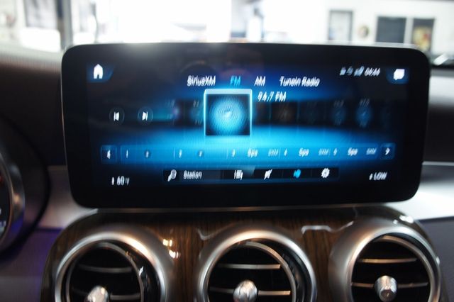 2021 Mercedes-Benz GLC 1-Owner, Premium Package - 22945610 - 37