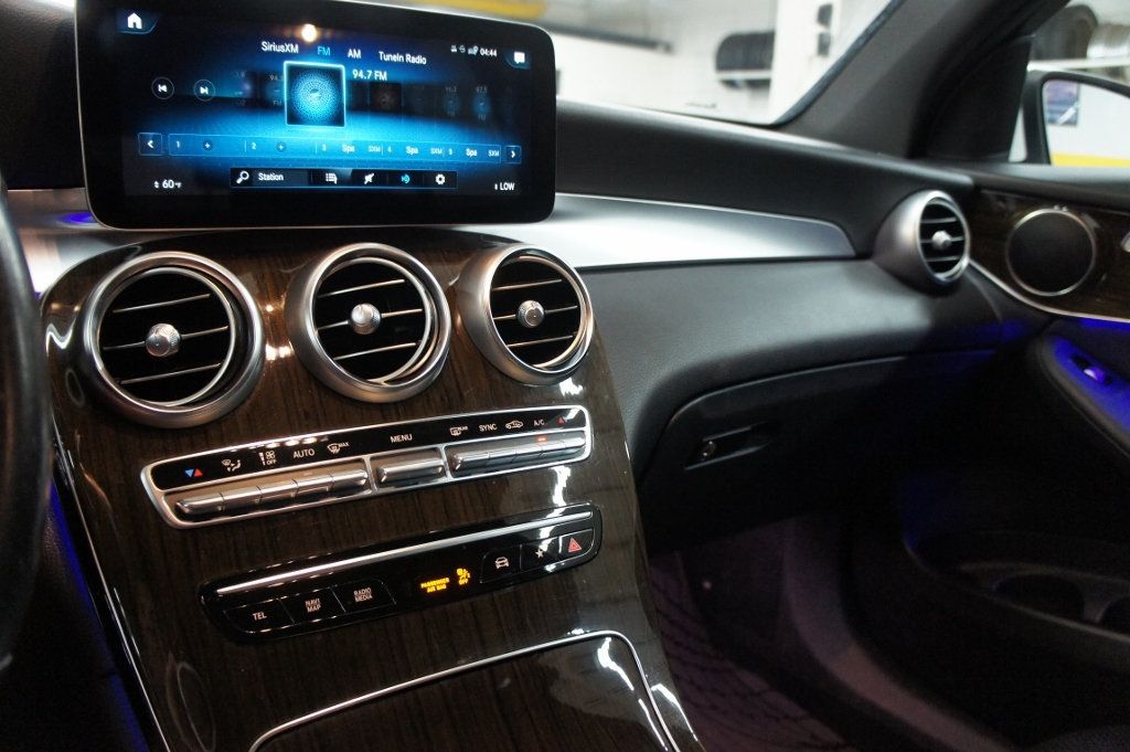 2021 Mercedes-Benz GLC 1-Owner, Premium Package - 22945610 - 38