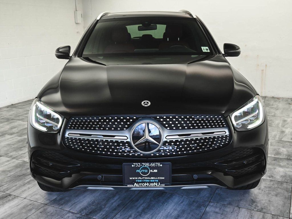2021 Mercedes Benz GLC 300 4MATIC photo 2