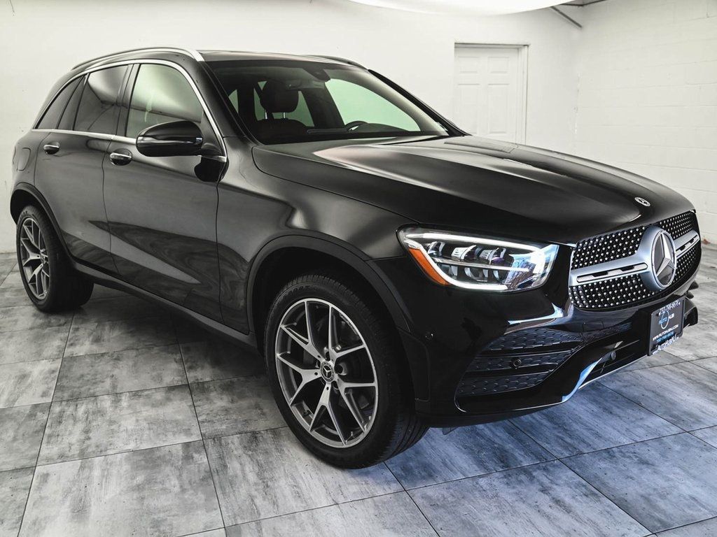 2021 Mercedes Benz GLC 300 4MATIC photo 3