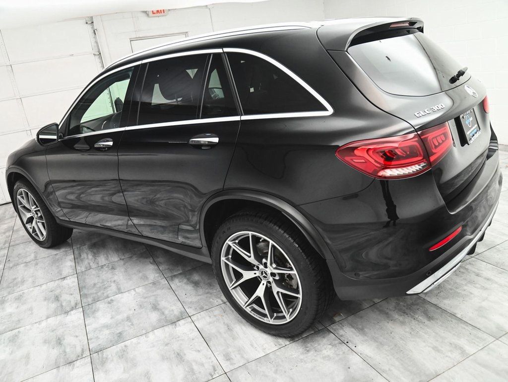 2021 Mercedes Benz GLC 300 4MATIC photo 4