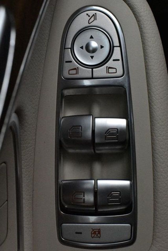 2021 Mercedes-Benz GLC GLC 300 4MATIC SUV - 22990946 - 4