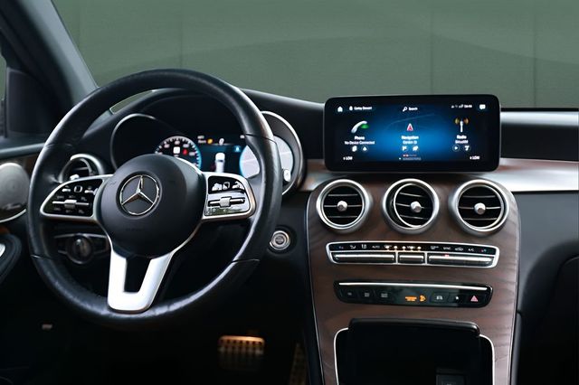 2021 Mercedes-Benz GLC GLC 300 4MATIC SUV - 23025972 - 22
