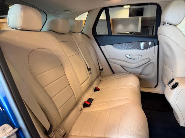 2021 Mercedes-Benz GLC GLC 300 4MATIC SUV - 23053324 - 22