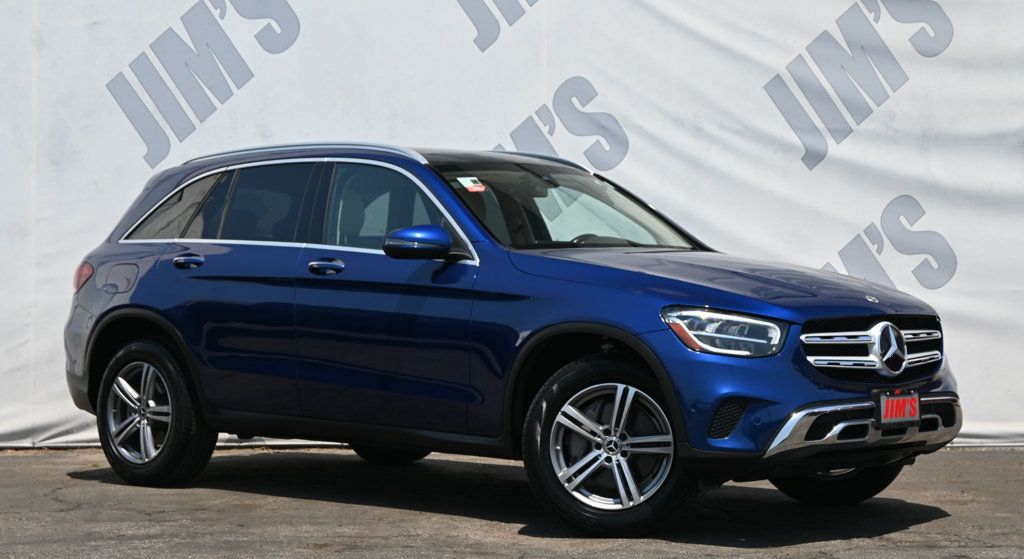 2021 Mercedes Benz GLC 300 photo 2