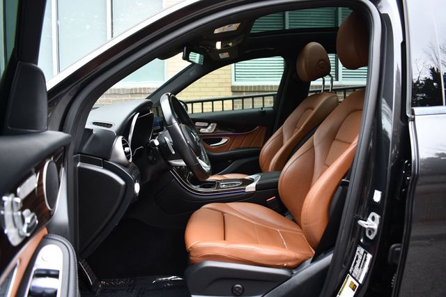 2021 Mercedes-Benz GLC GLC 300 SUV - 22944726 - 21