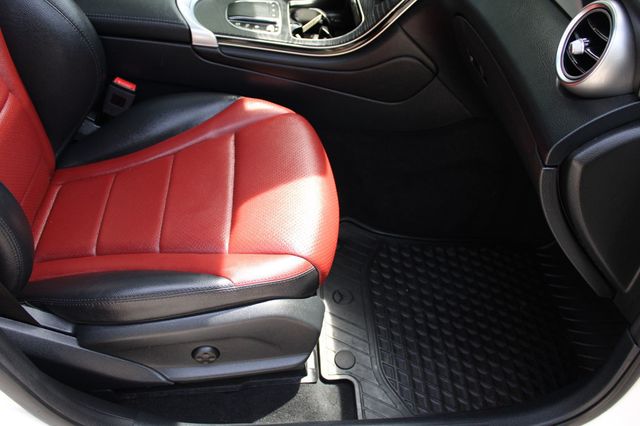 2021 Mercedes-Benz GLC GLC 300 SUV - 23013652 - 22