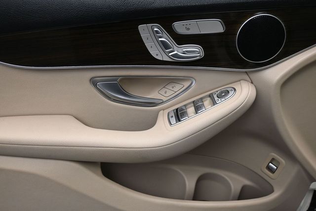2021 Mercedes-Benz GLC GLC 300 SUV - 23055138 - 6