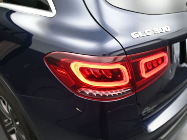 2021 Mercedes-Benz GLC GLC 300 SUV - 23035223 - 22