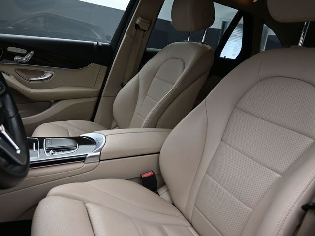 2021 Mercedes-Benz GLC GLC 300 SUV - 23035223 - 6