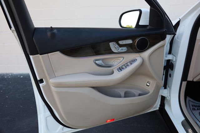 2021 Mercedes-Benz GLC GLC 300 SUV - 22878513 - 13