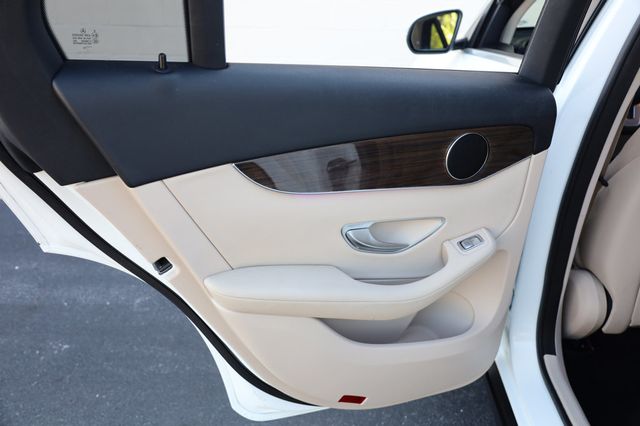 2021 Mercedes-Benz GLC GLC 300 SUV - 22878513 - 17