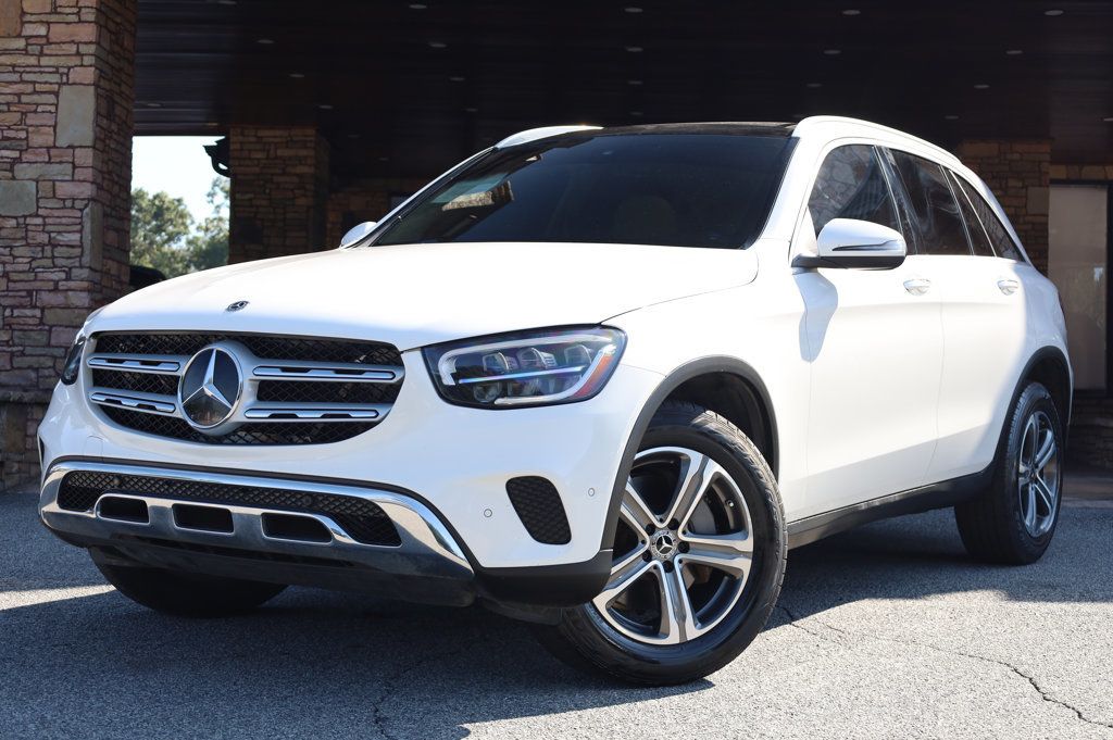 2021 Mercedes Benz GLC 300 photo 2