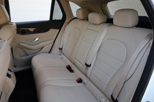 2021 Mercedes-Benz GLC GLC 300 SUV - 22878513 - 21