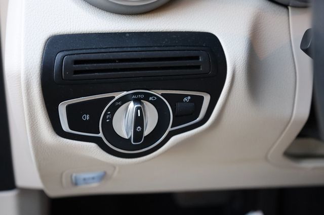 2021 Mercedes-Benz GLC GLC 300 SUV - 22878513 - 34