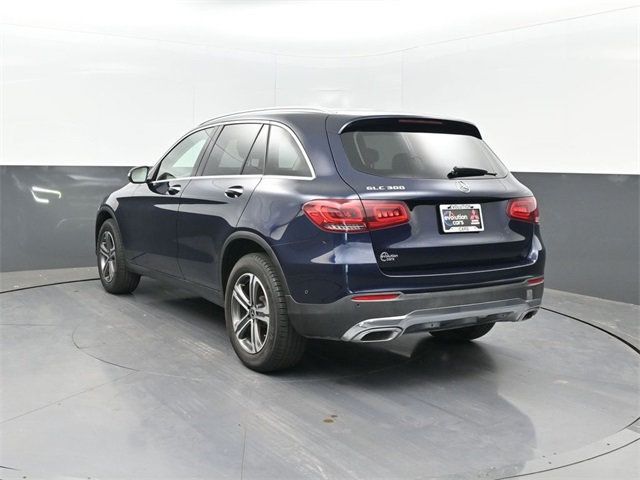 2021 Mercedes Benz GLC 300 photo 3