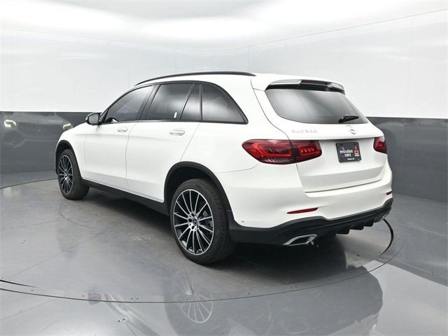 2021 Mercedes Benz GLC 300 photo 2