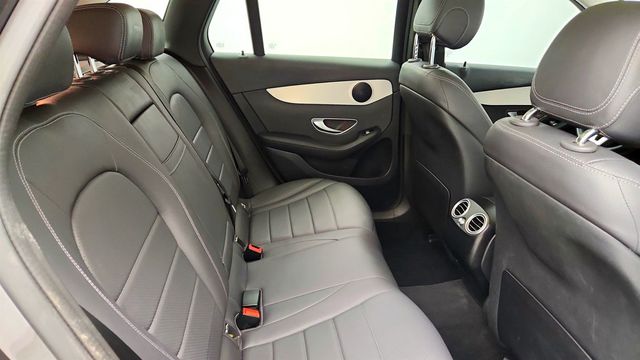 2021 Mercedes-Benz GLC GLC 300 SUV w/ Multimedia Pkg & Panorama Sunroof - 23037743 - 20