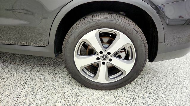 2021 Mercedes-Benz GLC GLC 300 SUV w/ Multimedia Pkg & Panorama Sunroof - 23037743 - 8