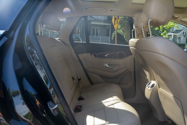2021 Mercedes-Benz GLC LocalTrade/4MATIC/PremiumPkg/PanoramaSunroof/HeatedSeats/NAV - 23031209 - 45