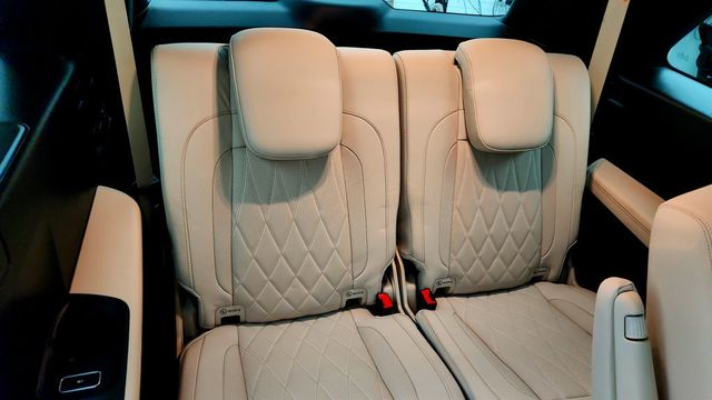 2021 Mercedes-Benz GLS AMG GLS 63 4MATIC+ SUV w/ Carbon Fiber Trim & Captain's Chairs - 23079109 - 20