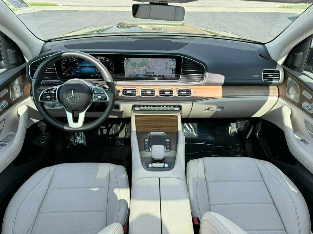 2021 Mercedes Benz GLS 450 4MATIC photo 2
