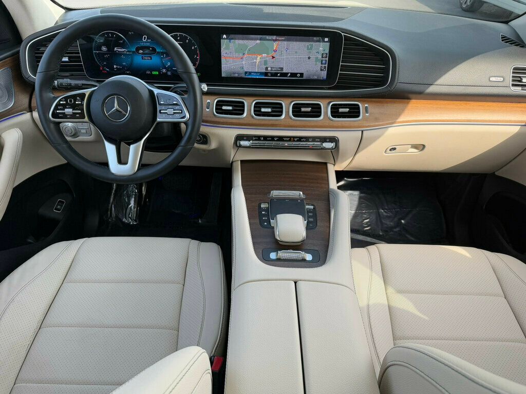 2021 Mercedes Benz GLS 450 4MATIC photo 2