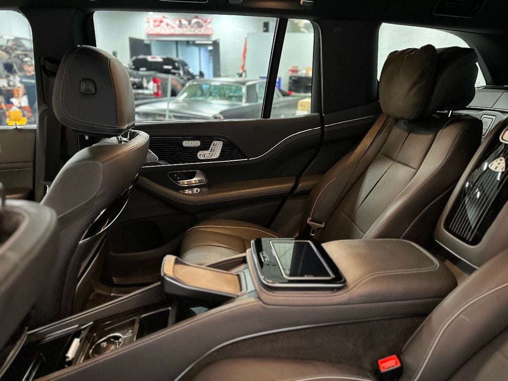 2021 Mercedes Benz GLS Maybach 600 4MATIC photo 28