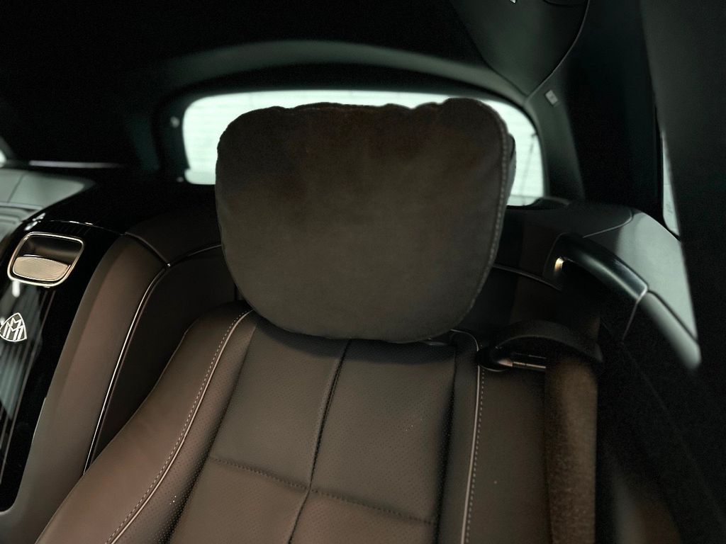 2021 Mercedes Benz GLS Maybach 600 4MATIC photo 29