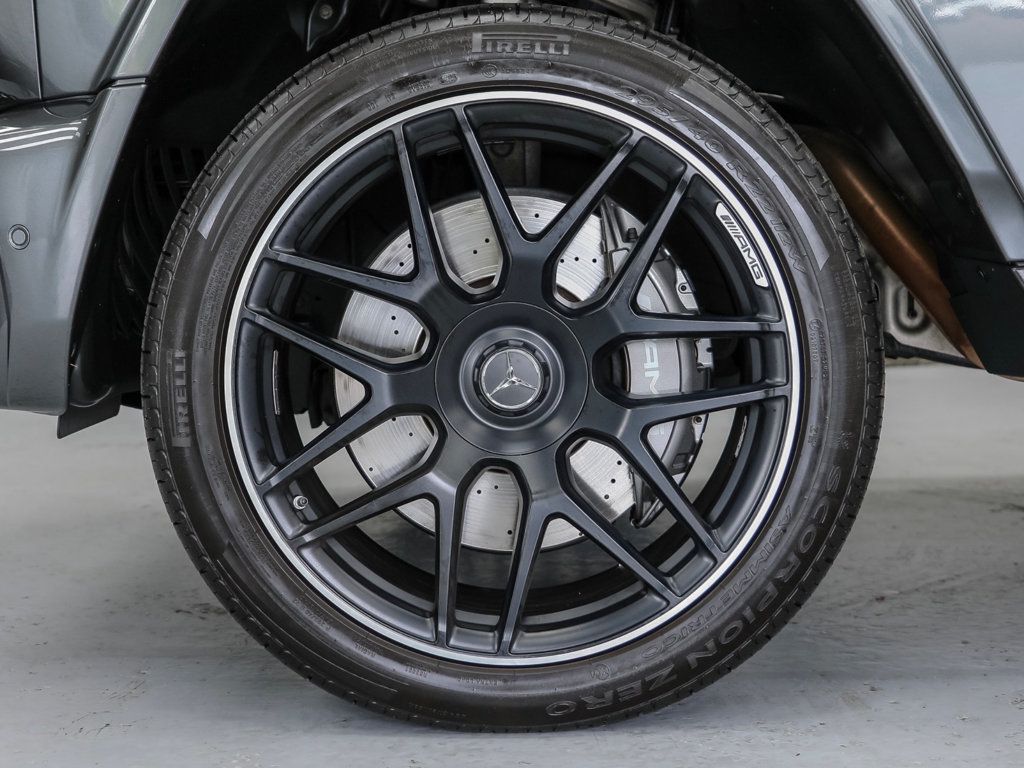 Mercedes-Benz AMG G 63 photo 10